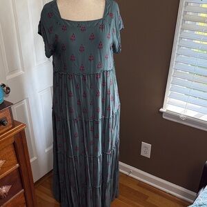 NATURAL LIFE Green Tiered Maxi Dress with Pink Floral Motif